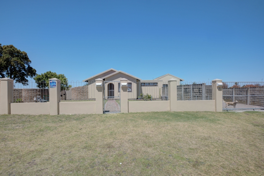 3 Bedroom Property for Sale in Rowallan Park Eastern Cape